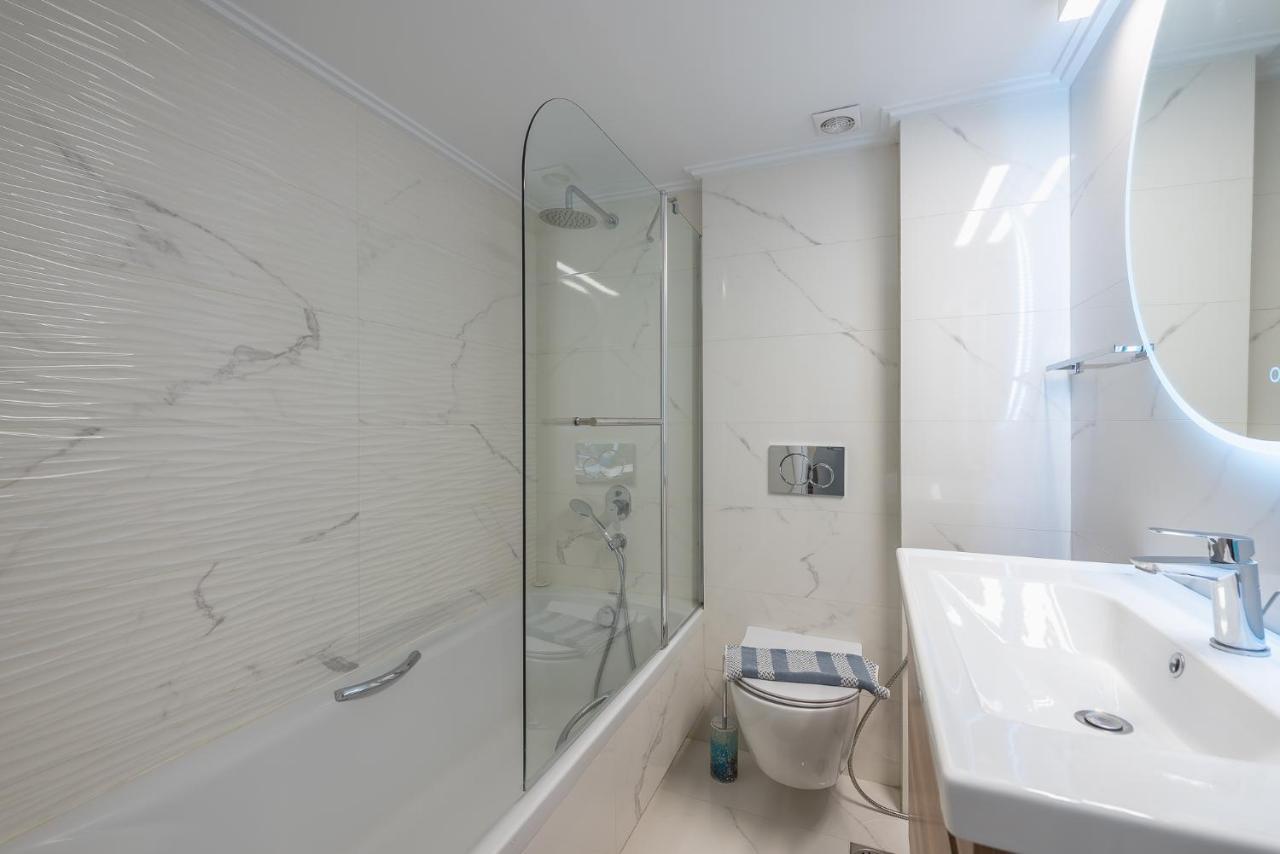 The Luxury Suite By Cloudkeys Atena Exterior foto