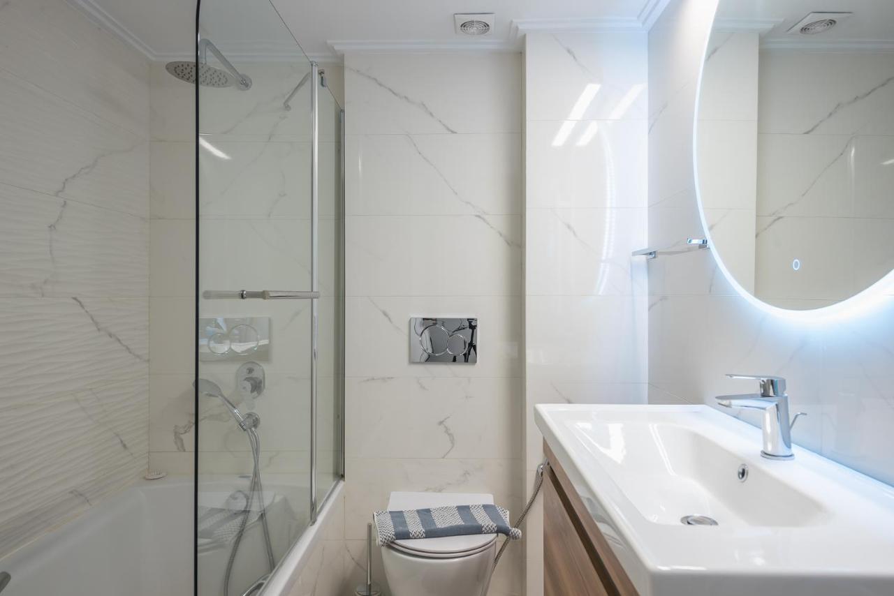 The Luxury Suite By Cloudkeys Atena Exterior foto